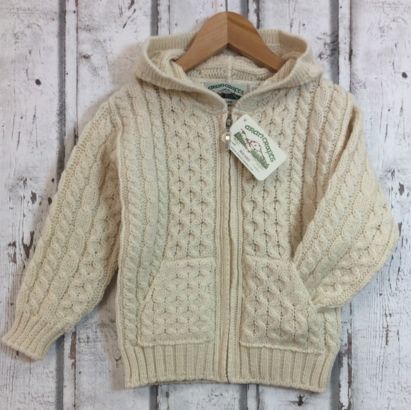 Pulls Et Gilets Enfants En Pure Laine De Merinos Fabrique En Irlande Veritables Et Authentiques Tricots Irlandais